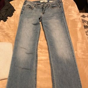 Hollister size 13 low rise boot.